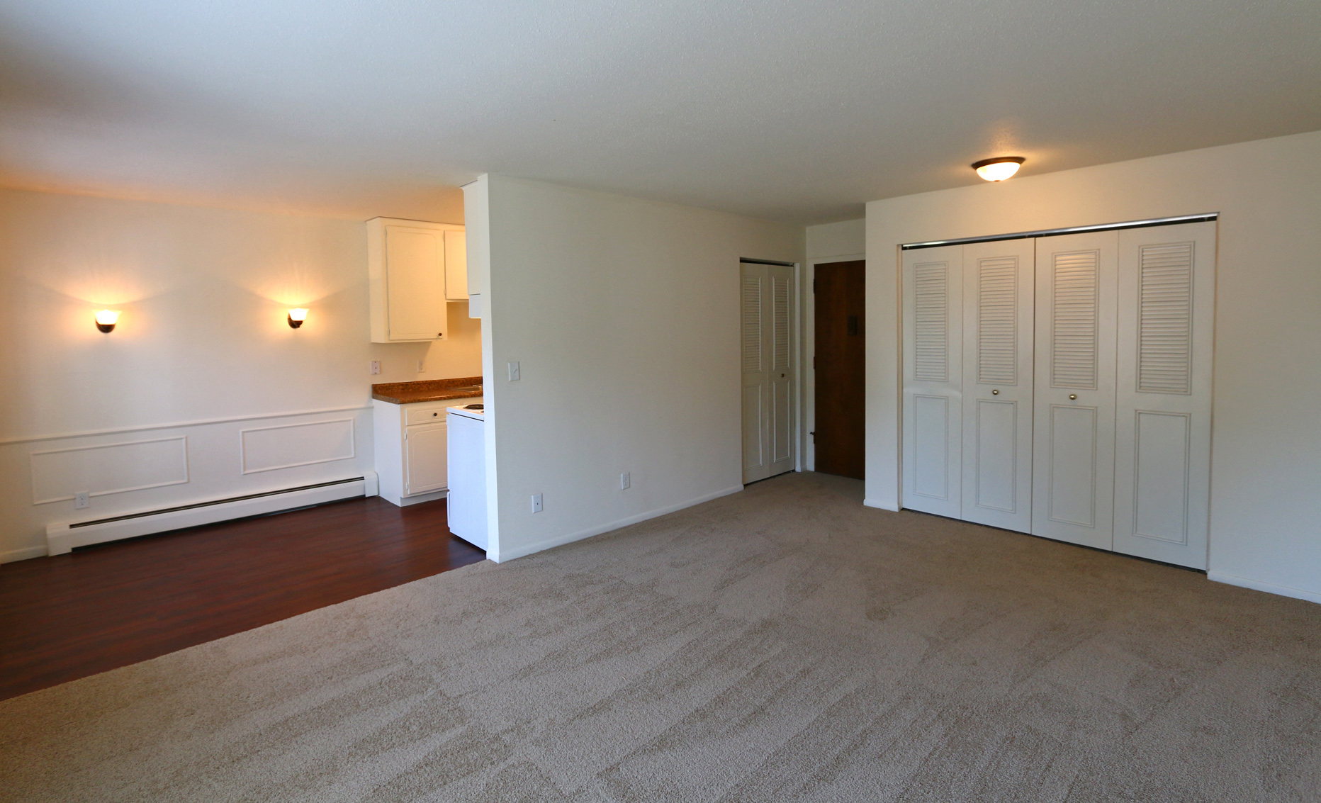 Cedar Manor Apartments Image 3